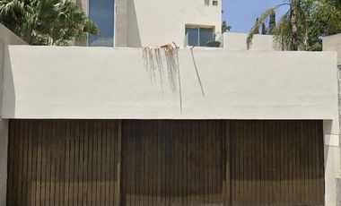 Remate de Casa en San Pedro Garza García, Nuevo León