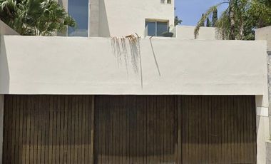 Remate de Casa en San Pedro Garza García, Nuevo León