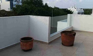 Casa Renta Cumbres Residencial 3 recámaras y Roof garden