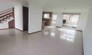 Alquiler casa valle de los chillos