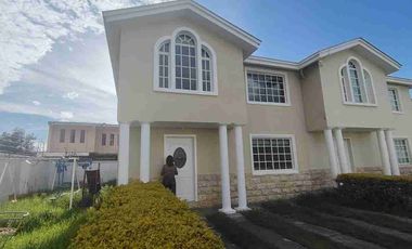 Alquiler casa valle de los chillos