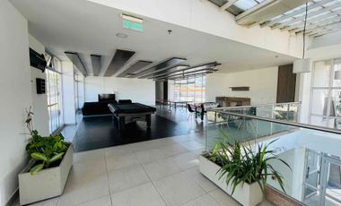 apartamento amoblado cerca a todo