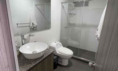 apartamento amoblado cerca a todo