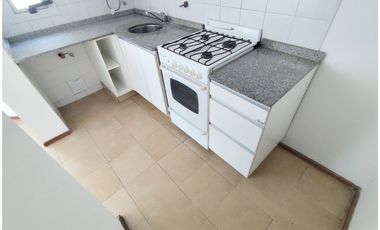 ALQUILA: Dpto 2 Dormitorios + Escritorio, Balcón / B° General Paz