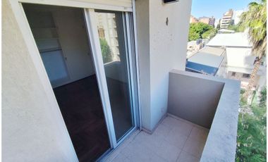 ALQUILA: Dpto 2 Dormitorios + Escritorio, Balcón / B° General Paz