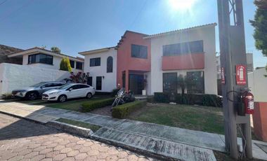 AMPLIA CASA EN VENTA