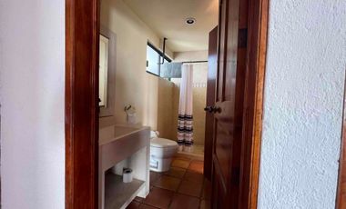 AMPLIA CASA EN VENTA