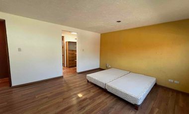 AMPLIA CASA EN VENTA