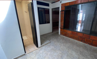 CASA EN VENTA SECTOR BRISAS DE GIRARDOT-  GIRARDOT