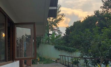 JUAL VILLA LUAS NYAMAN SIAP HUNI SIAP BISNIS SRONDOL BANYUMANIK SEMARANG