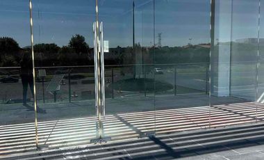 Local en plaza la Reserva el campanario primer piso 170 metros