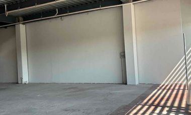 Local en plaza la Reserva el campanario primer piso 170 metros