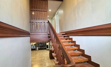 This 700+ sqm Home in Valle Verde 3 with 6-BR & 6 Car Garage is a Rare Lease Opportunity!