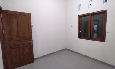 Rumah SHM IMB Milik Sendiri Dekat Pusat Kota Aman Nyaman