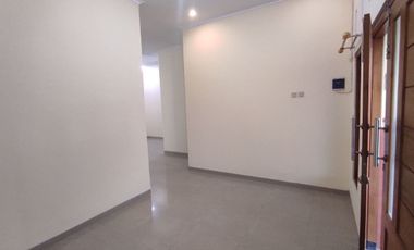 Rumah SHM IMB Milik Sendiri Dekat Pusat Kota Aman Nyaman