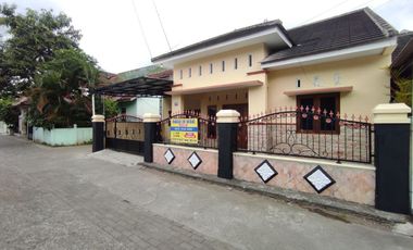 Rumah SHM IMB Milik Sendiri Dekat Pusat Kota Aman Nyaman