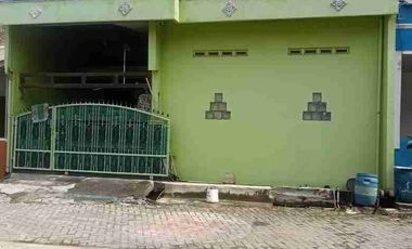 Rumah di Pucangkerto