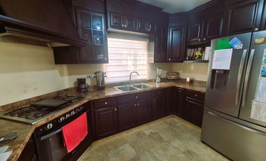 Casa de 3 recamaras en venta ciudad obregón sonora frente parque