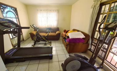 Casa de 3 recamaras en venta ciudad obregón sonora frente parque
