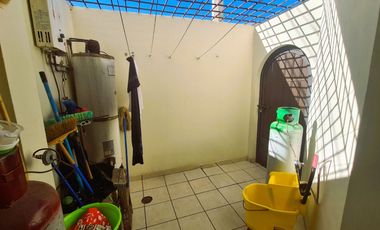 Casa de 3 recamaras en venta ciudad obregón sonora frente parque