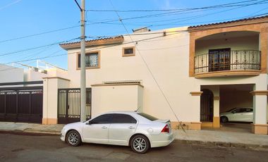 Casa de 3 recamaras en venta ciudad obregón sonora frente parque