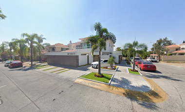 VENTA DE CASA EN JALISCO BUGAMBILIAS ZAPOPAN