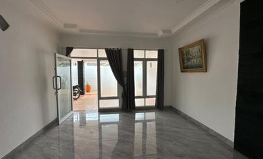 DIJUAL RUMAH HOOK GRIYA DAMAI INDAH KENTEN LAUT PALEMBANG