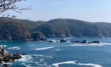 Terreno de 1000 m² Frente a Acantilado con Una Vista Panorámica Única en Venta.