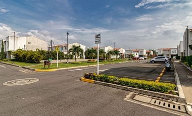 VENDO CASA DE DOS NIVELES EN  CONJUNTO RESIDENCIAL MILANO CIUDAD COUNTRY / JAMUNDI