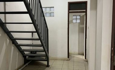 Disewakan Rumah Minimalis 2 Lantai siap Huni Lokasi strategis di Komplek Batununggal Indah Bandung