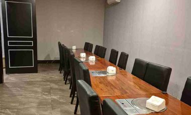 Disewakan ruko siap pakai di raya Taman pinang indah Sidoarjo Parkiran Luas