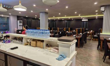 Disewakan ruko siap pakai di raya Taman pinang indah Sidoarjo Parkiran Luas