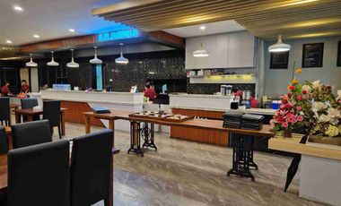 Disewakan ruko siap pakai di raya Taman pinang indah Sidoarjo Parkiran Luas