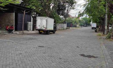 Disewakan ruko siap pakai di raya Taman pinang indah Sidoarjo Parkiran Luas