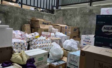 Disewakan ruko siap pakai di raya Taman pinang indah Sidoarjo Parkiran Luas