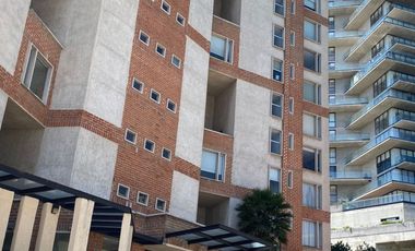 Amplio y Exclusivo Departamento en Bosque Real