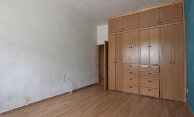 CASA EN VENTA, ¡¡OPORTUNIDAD!!   HOGAR MULTIGENERACIONAL DE UN SOLO NIVEL
