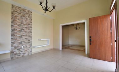 CASA EN VENTA, ¡¡OPORTUNIDAD!!   HOGAR MULTIGENERACIONAL DE UN SOLO NIVEL
