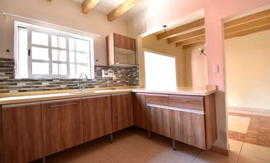 CASA EN VENTA, ¡¡OPORTUNIDAD!!   HOGAR MULTIGENERACIONAL DE UN SOLO NIVEL
