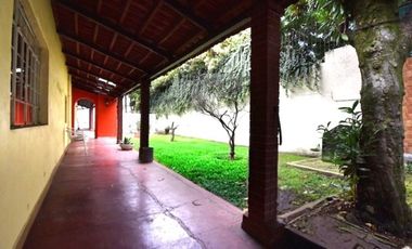 CASA EN VENTA, ¡¡OPORTUNIDAD!!   HOGAR MULTIGENERACIONAL DE UN SOLO NIVEL