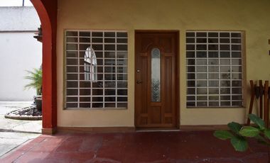 CASA EN VENTA, ¡¡OPORTUNIDAD!!   HOGAR MULTIGENERACIONAL DE UN SOLO NIVEL