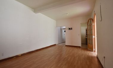 CASA EN VENTA, ¡¡OPORTUNIDAD!!   HOGAR MULTIGENERACIONAL DE UN SOLO NIVEL