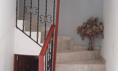 SE VENDE HERMOSA CASA DE DOS PISOS EN CONJUNTO RESIDENCIAL QUETZAL CIUDAD COUNTRY / JAMUNDI