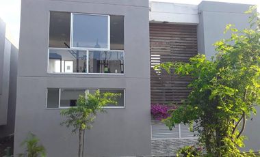 SE VENDE HERMOSA CASA DE DOS PISOS EN CONJUNTO RESIDENCIAL QUETZAL CIUDAD COUNTRY / JAMUNDI