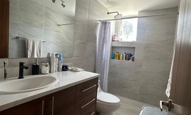 HERMOSO DEPARTAMENTO DE TRES DORMITORIOS ESTILO MODERNO