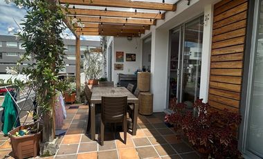 HERMOSO DEPARTAMENTO DE TRES DORMITORIOS ESTILO MODERNO
