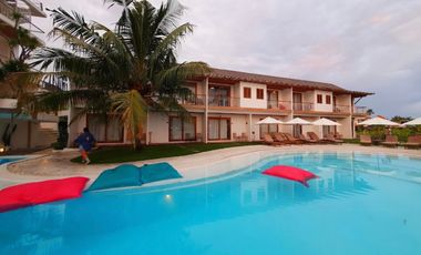 Luxury hotel dan bar restaurant di canggu  badung bali