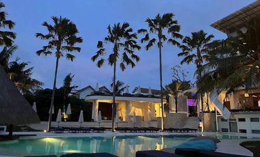 Luxury hotel dan bar restaurant di canggu  badung bali