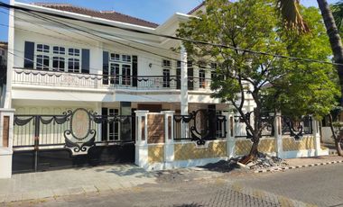 Dijual Rumah Darmo Permai Selatan