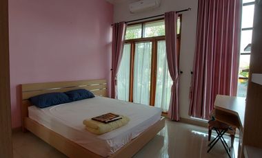 Hunian 2 Lantai Siap Huni di dalam Perumahan Nyaman dan Asri